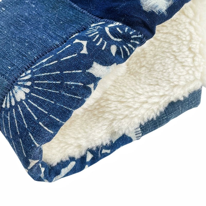 【LIMITED EDITION】JAPANESE HANDMADE INDIGO-DYED BORO PATCHWORK LAMBSWOOL SCARF (MM0011) - Nttitudoo MFG